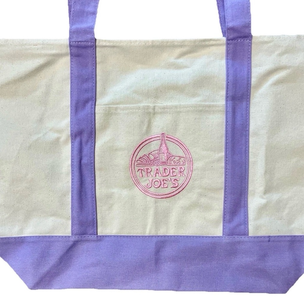 Trader Joe’s 2026 Large Lavender Canvas Tote Bag with Pink Embroidered Logo 💜🩷 - Picture 5 of 6
